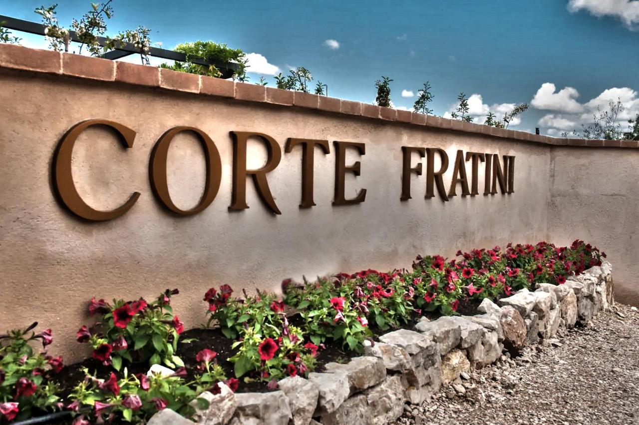 Corte Fratini Appartamenti Trevi Eksteriør bilde